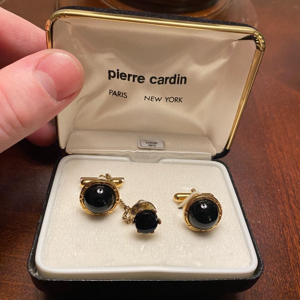 Vintage black onyx tie tack and cuff links